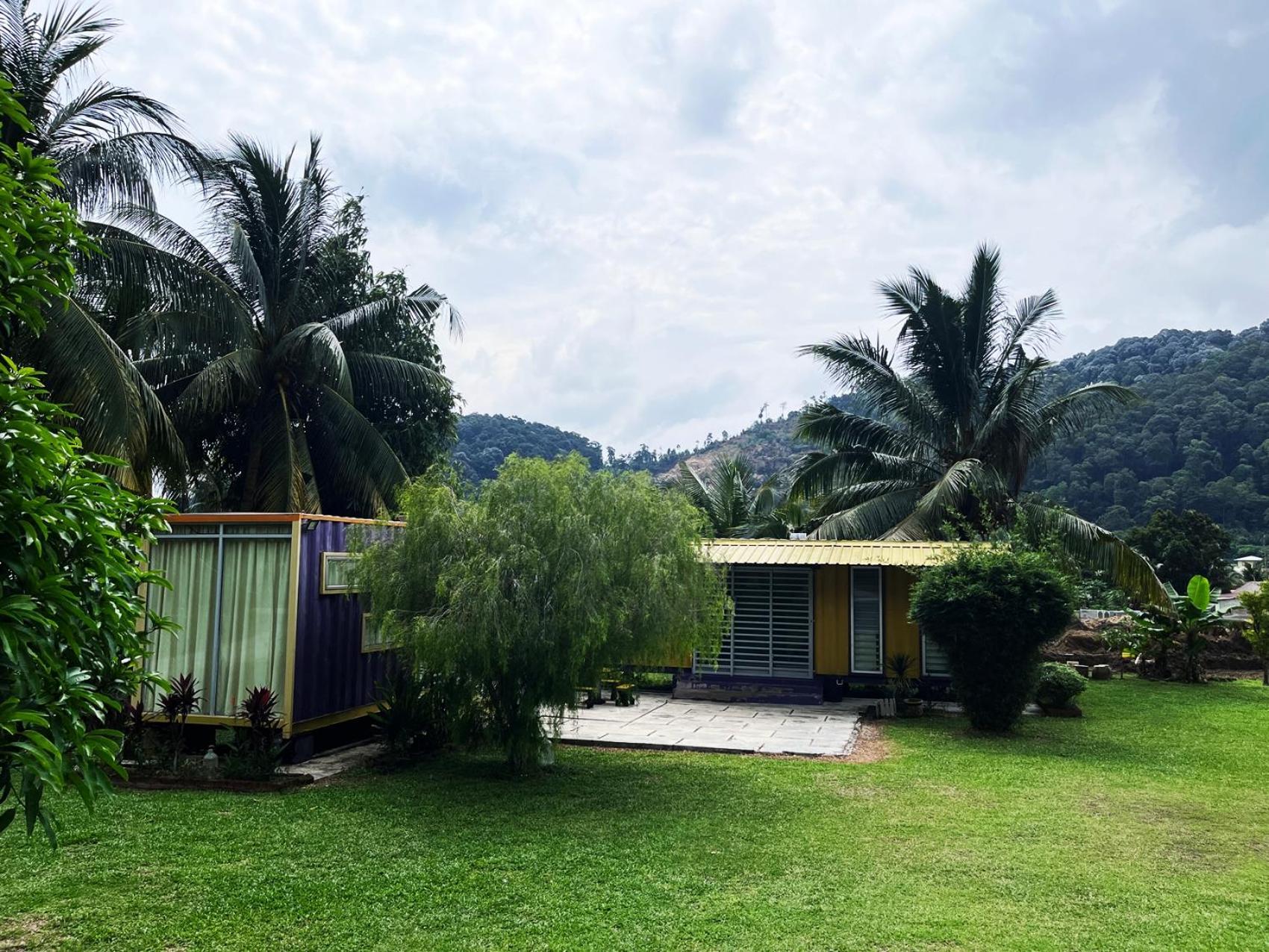 Purple Cube At Lumut Cube Homestay Kontena Dış mekan fotoğraf