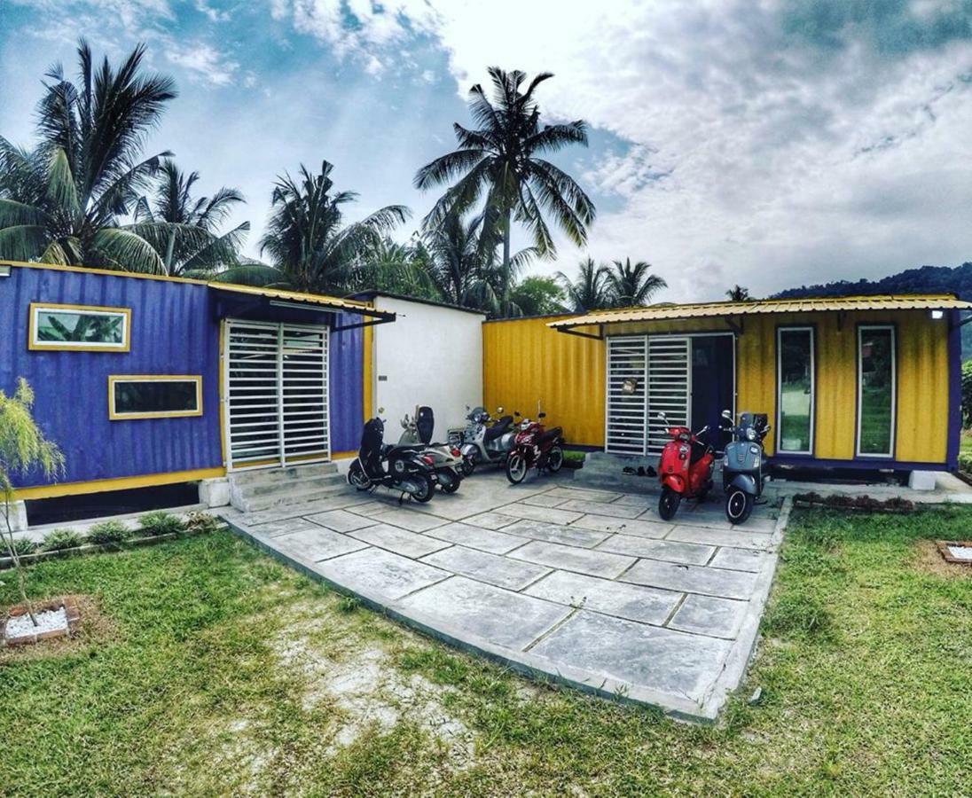 Purple Cube At Lumut Cube Homestay Kontena Dış mekan fotoğraf